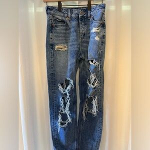 American eagle ripped jeans size woman’s 0